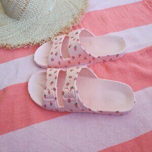 Freedom Moses Tuti Baby Slides from the Summer 2022 Jilly Box | Size 36/37